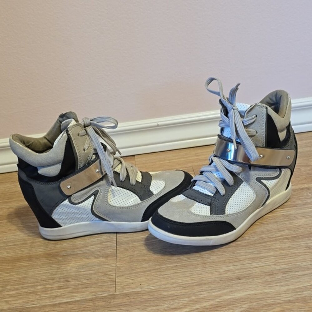 Wanted Wedge Sneaker Lace Up Metal Buckle Beacon Shoe Size 8